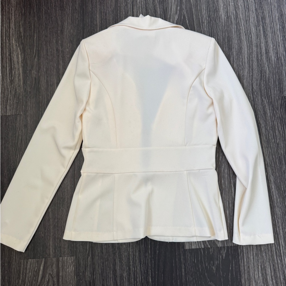 Cream Blazer - Picture 5 of 7